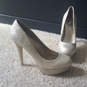 Guess champagne glitter pumps
